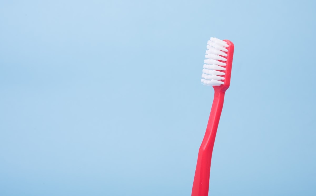 jak dbać o zęby? szczoteczka to najważniejszy element